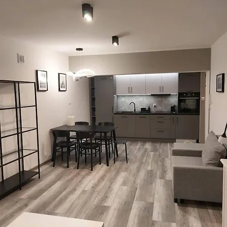 Apartman Uroczy W Scislym Centrum Gizycka