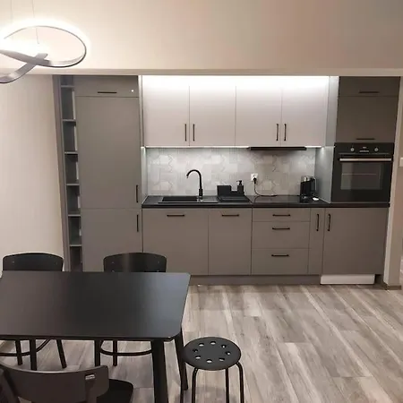 Apartman Uroczy W Scislym Centrum Gizycka