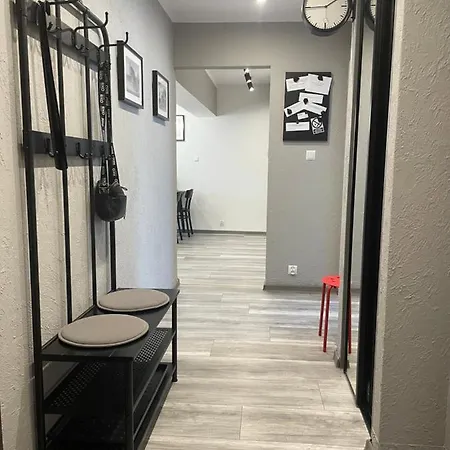 Uroczy W Scislym Centrum Gizycka Apartman